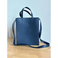 ราคา กระเป๋า uniqlo square shoulder bag มือสอง ของแท้ (28568091350)