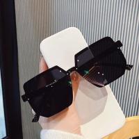 ราคา Ñ Red Red Red Red Red Red Long Shape 阳镜 女 圆长高清新款男士潮防紫外线眼镜 Little Red Book Polygon Push แว่นตากันแดดผู้หญิงรอบยาว Face HighPing An Fu จี้ (46851752512)