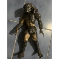 ราคา โมเดลรวมส่ง พรีเดเตอร์ ซอฟไวนิล predator (8262202891)