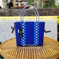 ราคา 4.4 SALE!!!!! ตะกร้าสานพลาสติก "สีน้ำเงิน" Plastic bag Shopping bag Market bag (6918815177)