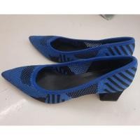 ราคา รองเท้า ส้นสูง มือสอง สีน้ำเงิน (2114063422)