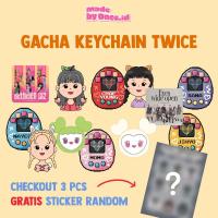 ราคา GACHA TWICE ACRYLIC KEYCHAIN + สติ๊กเกอร์ (22551361240)
