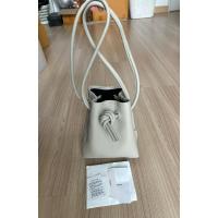 ราคา กระเป๋าทรงจีบเล็กงานแบรนด์ VASIC NEW YORK จากญี่ปุ่น มือสอง ของแท้% (28115571029)