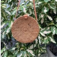 ราคา กระเป๋าหวายบาหลี ลายดาว งานบาหลีแท้ (2306665581)