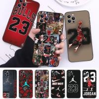 ราคา สําหรับ iPhone 13 14 15 Pro Max Plus ความเข้ากันได้เคสโทรศัพท์ TPU ฝาครอบป้องกันแบบนุ่ม NBA Basketball Jordan 23 (45901618301)