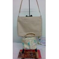 ราคา รวม 3 ชิ้น กระเป๋าถือ แบรนด์ Givenchy แท้ แถมกระเป๋าเครื่องสำอางและผ้าเช็ดหน้า (1314742198)