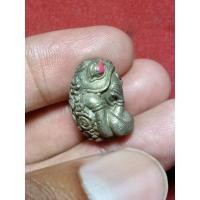 ราคา กบกินเดือน ครูบาออ วัดพระธาตุดอยจอมแวะ รุ่น1 ฉลองสร้างทางขึ้นดอย ปี2556 (22149533919)