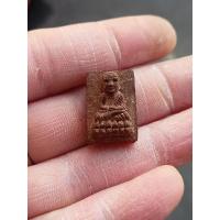 ราคา หลวงพ่อทวดพิมพ์ใหญ่เนื้อว่าน 108รุ่นมหามงคลหลังฝังแร่ไม่เจียระไนสร้างน้อย (25102326014)