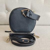 ราคา ส่งต่อกระเป๋าแบรนด์เนมแท้ MANGO มือสอง สภาพใหม่ (11022881117)