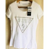 ราคา ของแท้ GUESS เสื้อยืดแขนสั้นผู้หญิงสีขาว size XS (3563337371)