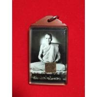 ราคา รูปถ่ายหลวงพ่อกวย ปี58 หลังยันต์ตุ๊กตา ยอดนิยม (17676519436)