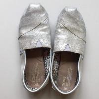 ราคา รองเท้า toms ของแท้ (993821321)