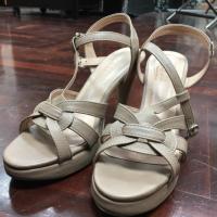 ราคา รองเท้ารัดส้น สีครีม เบอร์ 38 มือ 2 สภาพดีมาก (1545494541)