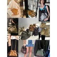 ราคา อุปกรณ์ใหม่เอี่ยม/ของแท้ดั้งเดิม [LOEWE] ซีรีส์ Flamenco พร้อมสายสะพายไหล่แบบปรับได้และถอดออกได้ กระเป๋าสะพายข้าง (44310996414)