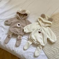 ราคา เสื้อกระโปรงนอนหนานุ่มลายบาร์บี้หมีเด็ก เวอร์ชันเกาหลี สำหรับฤดูหนาว สีกาแฟและขาว มีฮู้ดและแขนยาว (44553066593)