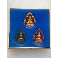 ราคา ชุดเหรียญพระแก้วมรกต พิธีพุทธาภิเษก ณ พระอุโบสถวัดพระศรีร้ตนศาสดาราม 2ธันวาคม2539 (41652915899)