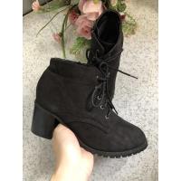 ราคา รองเท้าบูทส้นสูงสีดำผูกเชือก เบอร์37 มือสอง (22707024467)