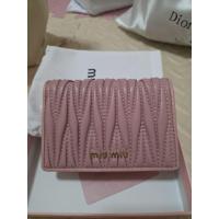 ราคา กระเป๋าสตางค์ น้อง miu Miu wallet ไม่เคยผ่านการใช้งานค่ะอุปกรณ์ครบกล่องถุงผ้าแบรนด์งาน1:1ค่ะ (43255035499)
