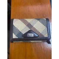 ราคา กระเป๋าสตางค์ DAKS มือสอง (40801069352)