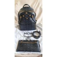 ราคา MCM Small Backpack ซื้อ 1 ได้ถึง 2 ใบนี้มี Crosbody สะพายเก๋ๆอีก 1 ใบ สนใจขอดูเพิ่มได้ค่ะ (9474432603)