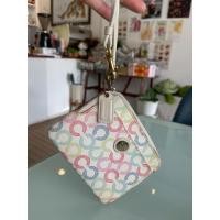 ราคา กระเป๋าสตางค์ COACH แท้ ใบสั้น คล้องแขนได้ (43918873864)