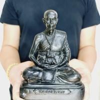 ราคา หลวงพ่อทบ วัดเขาชนแดน ปี2500 (หน้าตัก5นิ้ว สูง18ซม.)เนื้อโลหะผสมชนวนเก่า ผู้ปลุกเสกวัตถุมงคลได้เหนือผู้อื่น (10979093258)