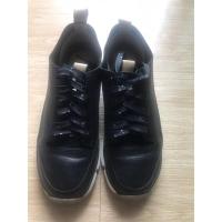 ราคา ส่งต่อรองเท้าหนัง clarks size 37.5 ของแท้ สภาพดี รองเท้าผู้หญิง นิ่ม เบา ใส่สบาย (10329277204)