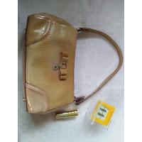 ราคา กระเป๋าสะพายไหล่หนังแก้วสีน้ำตาลesquire (20162824093)