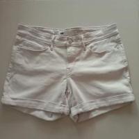 ราคา Levi's short jeans sz.28 เอววัดจริงได้ 32 กางเกงยีนส์ขาสั้นมือ2สีขาว (24561230666)