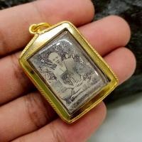 ราคา รูปถ่ายซีเปีย ครูบาเจ้าศรีวิชัย วัดบ้านปาง ตนบุญล้านนา เลี่ยมกรอบทองไมครอนกันน้ำ (43268694438)