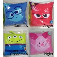 ราคา Inside Out และ Winnie the Pooh หมอนอิงลายการ์ตูนลิขสิทธิ์ (1793006457)