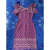 ราคา งานผ้าไทยคุณครู เดรสคุณครู ผ้าไทยสีม่วง แต่งโบว์ตรงไหล่ (25403779200)