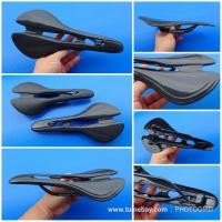 ราคา เบาะคาร์บอนล้วน ทรง San Marco ลาย UD ผิวเงา ยาว 276 มิล กว้าง 129 มิล หนัก 95 กรัม (1220755113)