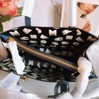 ราคา Marc Jacobs Mini Grind Coated Leather Tote Shiraz (3015940635)