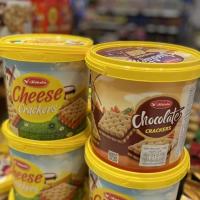 ราคา ขนมแครกเกอร์อบกรอบสอดไส้ครีมรสชีส(ขนมปังกรอบสอดไส้ครีมรสชีส)และแครกเกอร์อบกรอบรสช็อกโกแลต ( ขนมปังกรอบสอดไส้ช็อคโกแลต) (4894151201)