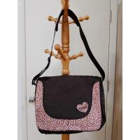 ราคา กระเป๋าสะพายข้าง GAP (26356426521)