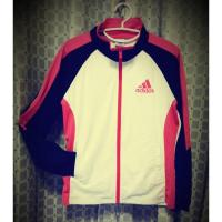 ราคา เสื้อวอร์มแบรนด์ Adidas มือสอง อก 36" ยาว 22" (6245311847)