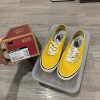 ราคา Vans authentic 44DX (yellow) (6939732697)