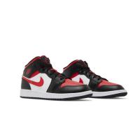ราคา (พร้อมส่ง ของแท้ 100%) AIR JORDAN 1 MID BLACK FIRE RED (20517275052)