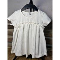 ราคา เสื้อยืดเด็ก Uniqlo สีครีม อกยืดได้(มือ✌) (26370743716)