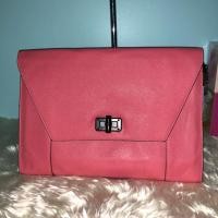ราคา กระเป๋าเก็บเอกสารหนัง pvc ลายsaffianoสีชมพู สามารถสะพายได้ ของมือสองซื้อมาใช้ไปสองสามครั้ง (1995726573)