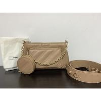 ราคา กระเป๋าถือ สะพาย JASPAL แท้ มือสอง สภาพดี มาพร้อมกระเป๋าใส่เหรียญ (14730325627)