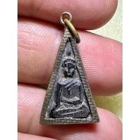 ราคา พระเครื่องพระพิมพ์นางพญาเนื้อไม้เก่า (24914325622)