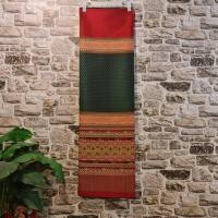 ราคา ผ้าทอทั้งผืน (ผ้าไหมแกมฝ้าย ผ้าไทย ผ้าซิ่น ผ้าถุง) ลายซิ่นตีนจกเชียงแสน สีแดง-เขียว (42322707513)