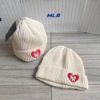 ราคา พร้อมส่ง หมวกไหมพรม mlb ขาว หัวใจแดง ❤️❤️ (3217500775)