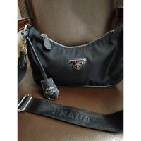 ราคา กระเป๋าผ้ามือสอง แบรนด์prada milano (28161660471)