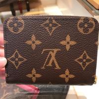 ราคา กระเป๋าตังคใบสั้น Louis Vuitton Zip Coin Purse Monogram ข้างในสีน้ำตาล (3911302415)