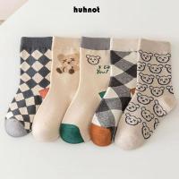 ราคา HUHNOT ถุงเท้าเด็ก 5 คู่/ล็อต ลายการ์ตูนน่ารักและลายสก๊อตนุ่ม สวมใส่ได้ทุกฤดูกาล (48052302198)
