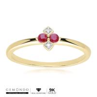 ราคา Gemondo แหวนทองคำ 9K ประดับทับทิม (Ruby) และเพชร (Diamond) ดีไซน์ทรงข้าวหลามตัด (29867026216)