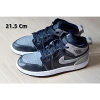 ราคา Nike Air Jordan รองเท้าเด็กมือสองของแท้ รองเท้าเด็กผู้ชาย (21370548066)